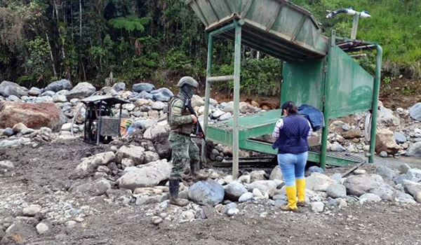 alerta-por-mineria-cerca-de-unidades-educativas-en-zamora-chinchipe.ecuador221.com_.ec_ Alerta por minería cerca de unidades educativas en Zamora