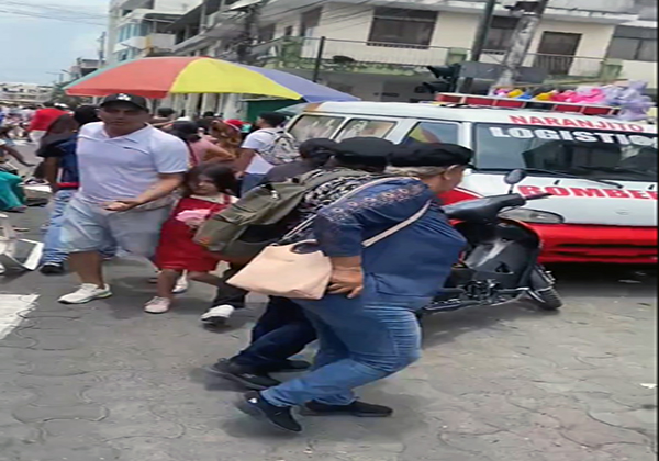 disparos-alteraron-los-festejos-de-cantonizacion-de-naranjito-ecuador221.com_.ec_ Balacera durante festejos de cantonización de Naranjito