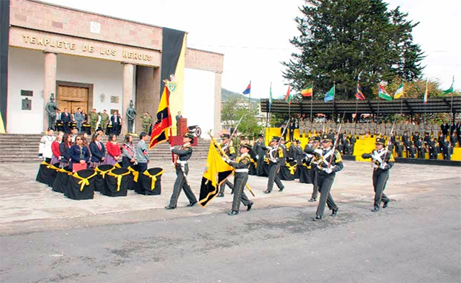 estudiantes-de-26-colegios-se-formaran-bajo-la-doctrina-de-las-fuerzas-armadas-ecuador221.com_.ec_ Estudiantes de 26 colegios se formarán bajo la doctrina de las Fuerzas Armadas