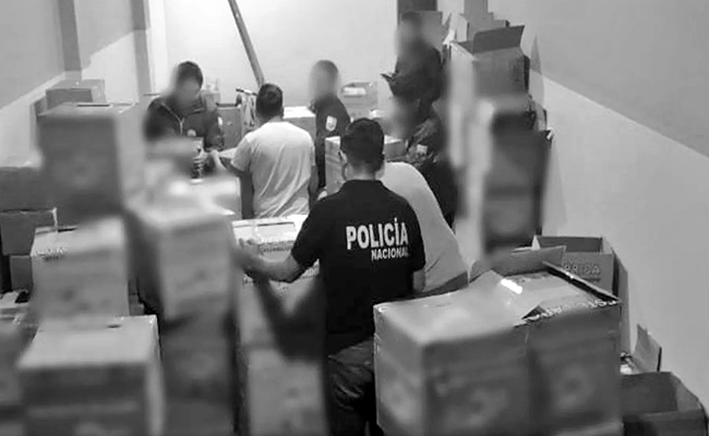 policia-desmantela-red-de-fabricacion-y-comercializacion-de-medicamentos-ilegales-ecuador221.com_.ec- Policía desmantela red de fabricación y comercialización de medicamentos ilegales