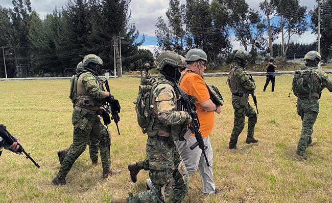 trasladan-al-gordo-lucho-a-la-carcel-de-latacunga-ecuador221.com-.ec_ Trasladan al Gordo Lucho a la cárcel de Latacunga