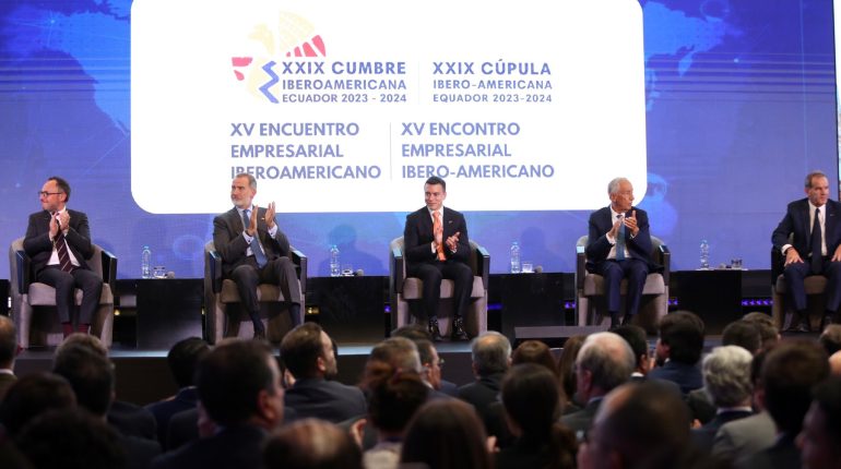 Daniel Noboa inaugura Cumbre Iberoamericana y destaca la unión