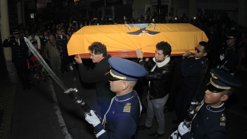 homenajes-postumos-para-la-capitan-y-el-cadete-caidos.ecuador221.com_.ec_ Homenajes póstumos para la capitán y el cadete caídos
