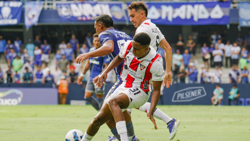 liga-de-quito-vence-a-emelec-y-se-acerca-al-liderato.ecuador221.com_.ec_ Liga de Quito vence a Emelec y se acerca al liderato