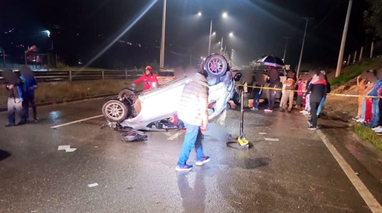 Accidente en la vía Cuenca-Azogues deja un muerto