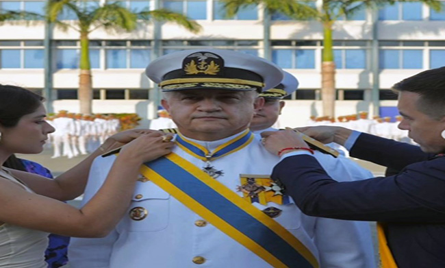 ceremonia-de-ascensos-de-oficiales-de-la-fuerza-naval-ecuador221.com_.ec_ Ceremonia de ascensos de oficiales de la Fuerza Naval