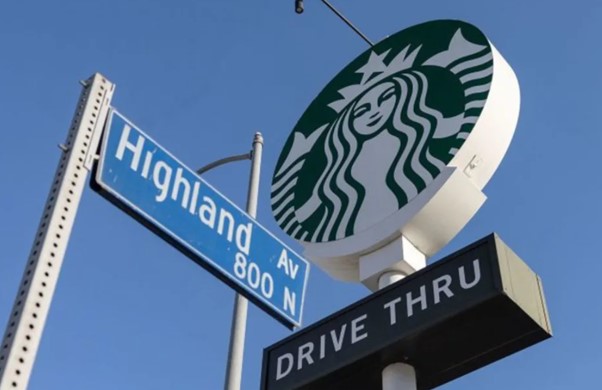 el-sindicato-de-trabajadores-de-starbucks-se-declarara-en-huelga-el-viernes-en-los-angeles-chicago-y-seattle.ecuador221.com_.ec_ El sindicato de trabajadores de Starbucks se declarará en huelga el viernes en Los Ángeles, Chicago y Seattle