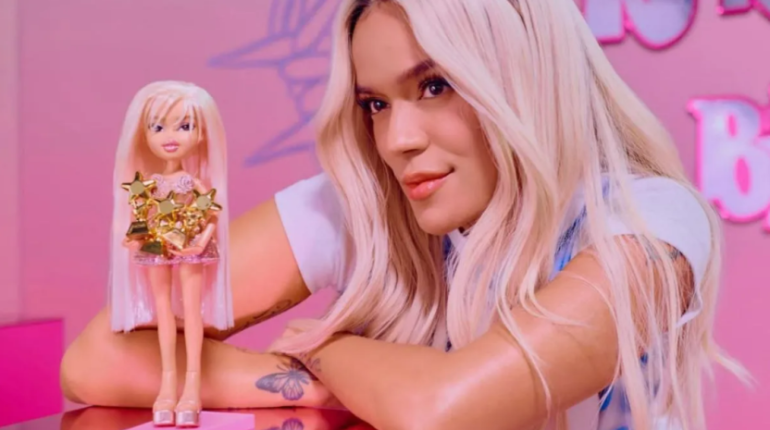 Karol G se convierte en Bratz