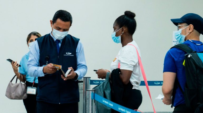 Aeropuerto de Guayaquil ajusta tarifas en vuelos de salida