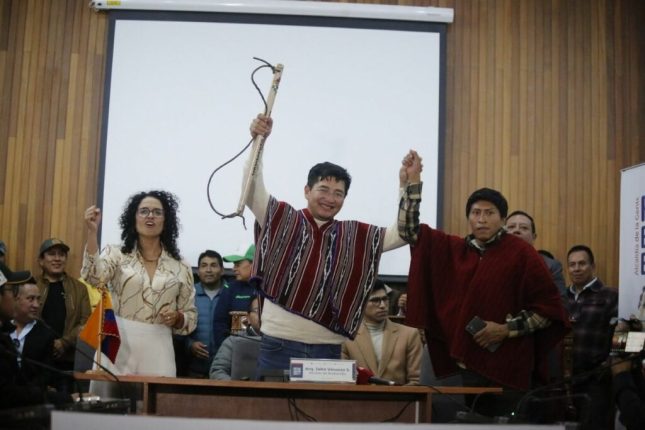 Concejo de Riobamba remueve al alcalde John Vinueza