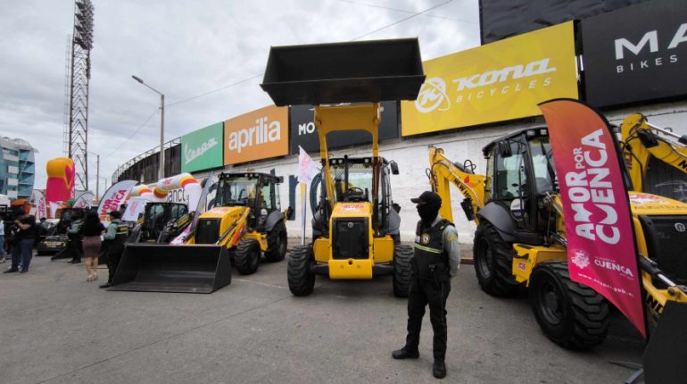 Cuenca renueva flota vehicular con 24 nuevas unidades