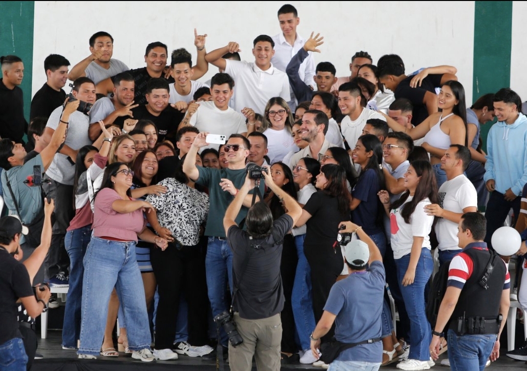 ecuador 221 jovenes-manabitas-transforman-su-futuro-con-experiencia-laboral.ecuador221.com_.ec_ Jóvenes manabitas transforman su futuro con experiencia laboral