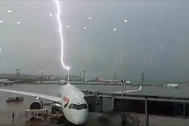 Rayo impacta avión en São Paulo, causando retraso