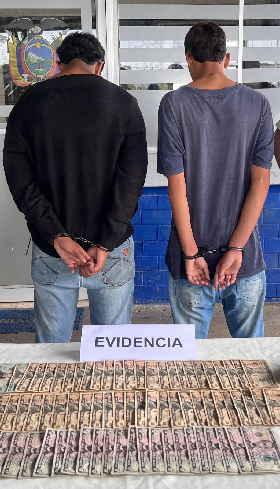 ecuador 221 robo-armado-aprehenden-a-dos-sospechosos-en-los-rios.ecuador221.com_.ec_ Robo armado: Aprehenden a dos sospechosos en Los Ríos