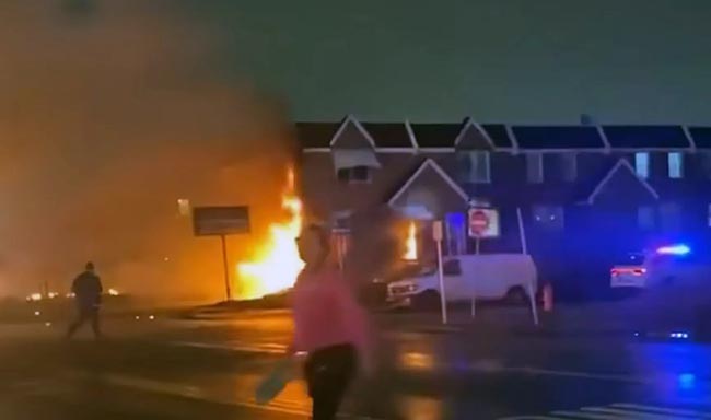 Seis muertos deja un accidente aéreo en zona residencial de Filadelfia