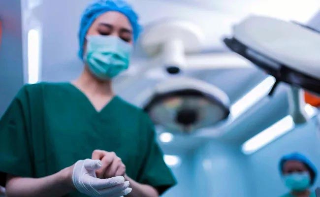 Sentencian a ‘cirujana estética’ por mala práctica médica