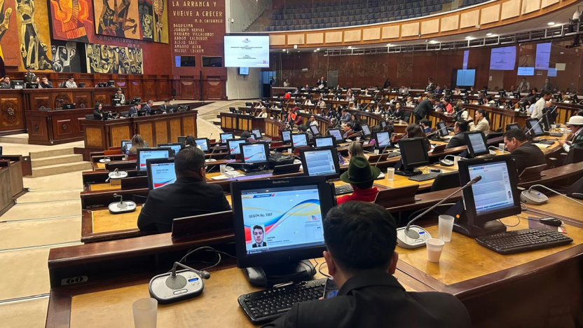 breve-paso-de-legisladores-alternos-en-la-asamblea-nacional.ecuador221.com_.ec_ Breve paso de legisladores alternos en la Asamblea Nacional