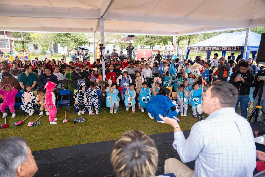 ecuador 221 cuenca-fortalece-liderazgo-juvenil-en-accion-contra-el-clima.ecuador221.com_.ec_ Cuenca fortalece liderazgo juvenil en acción contra el clima