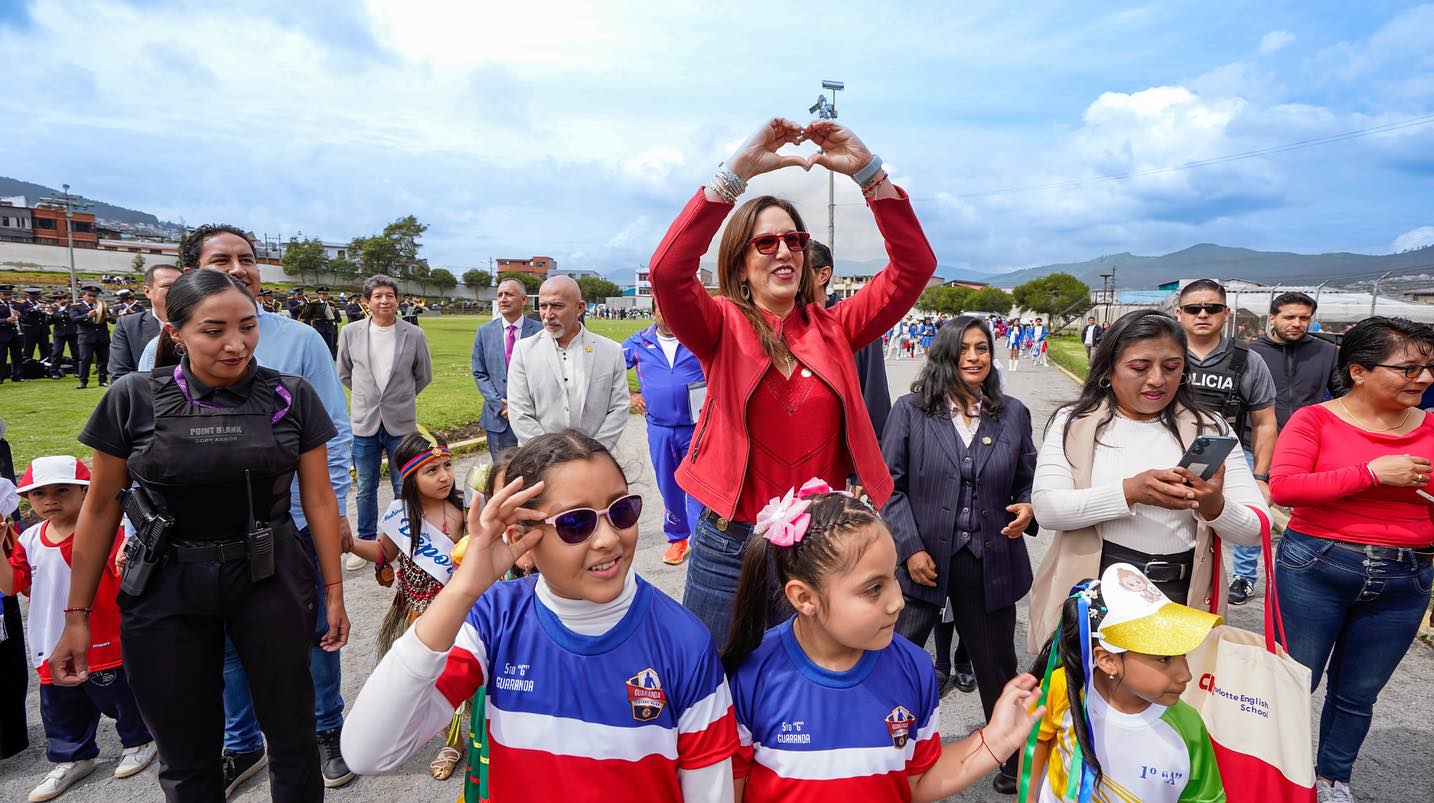 educacion-lanza-campana-contra-el-bullying-en-quito.ecuador221.com_.ec_ Ministerio de Educación lanza campaña contra el bullying en Quito