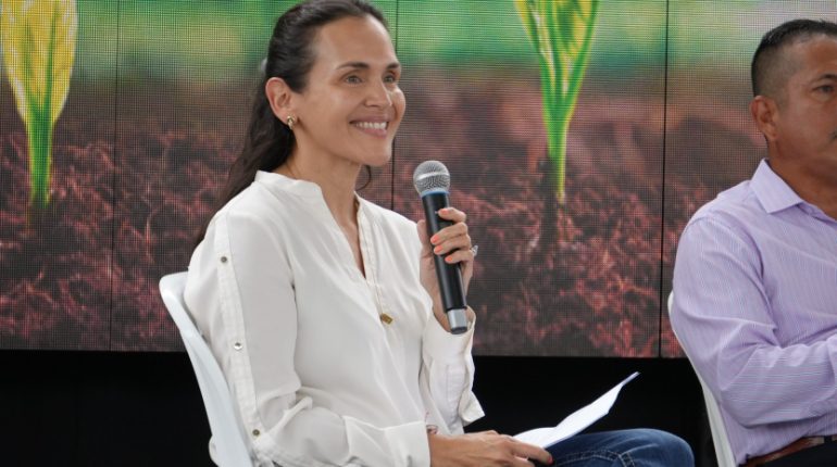 Inés Manzano asume Energía y deja Ambiente vacante