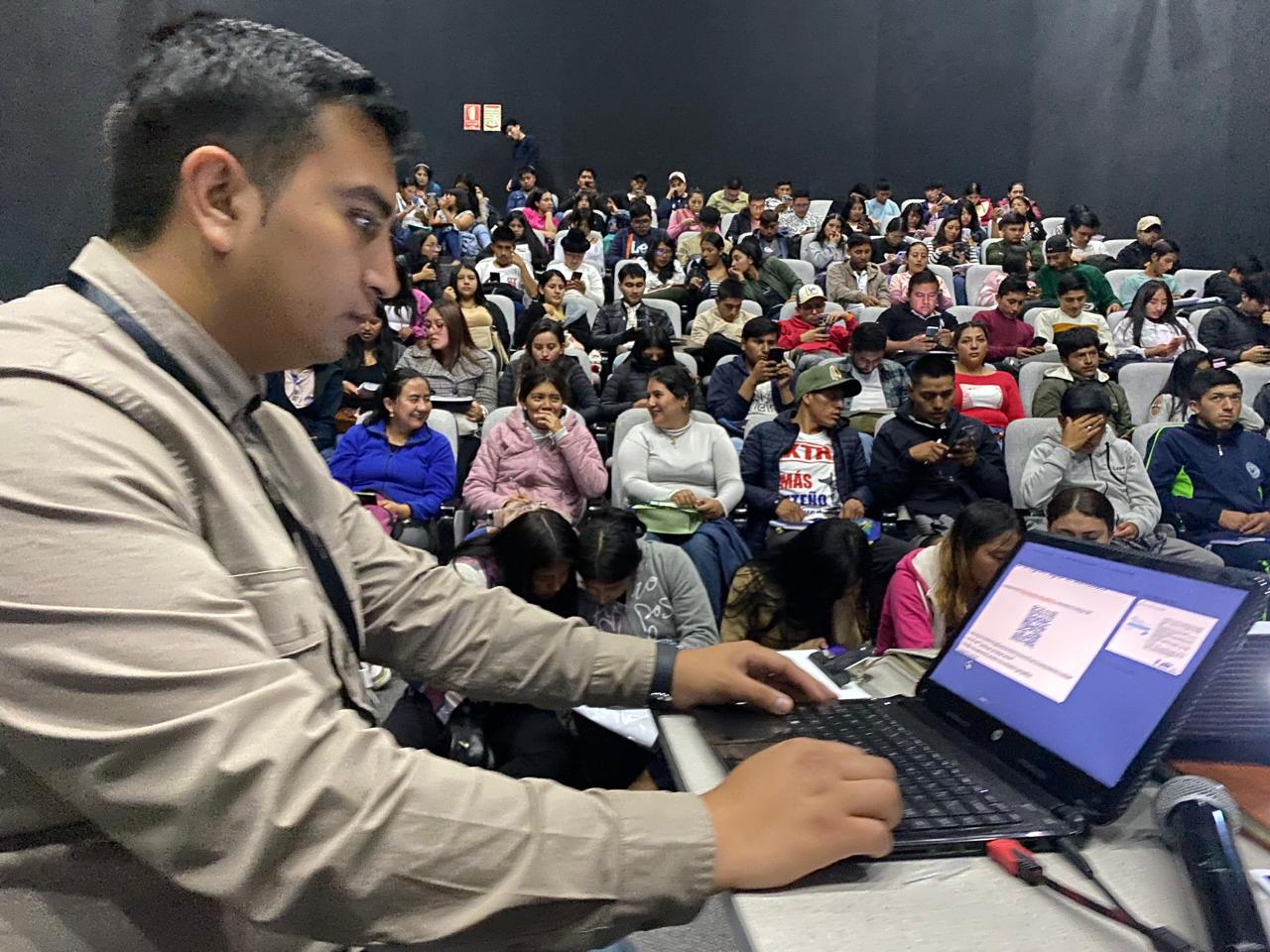 jovenes-de-cotopaxi-potencian-su-futuro-en-el-agro.ecuador221.com_.ec_ Jóvenes de Cotopaxi potencian su futuro en el agro