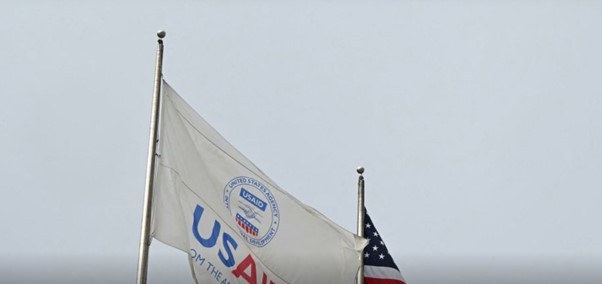 Juez extiende la pausa para el desmantelamiento de USAID