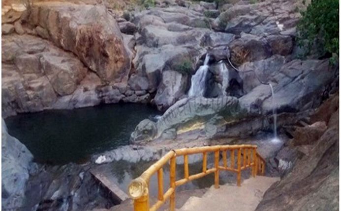 Los carnavales de Pindal y sus piscinas naturales