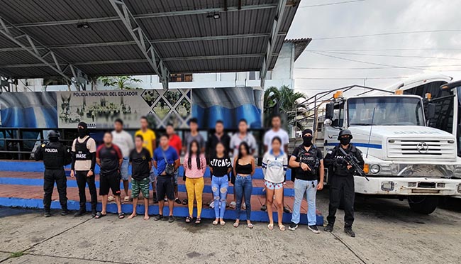 Policía captura a 14 miembros de Los Águilas por robo y extorsión
