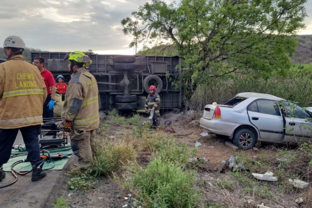 tragico-accidente-en-manta-deja-cinco-fallecidos.ecuador221.com_.ec_ Trágico accidente en Manta deja cinco fallecidos