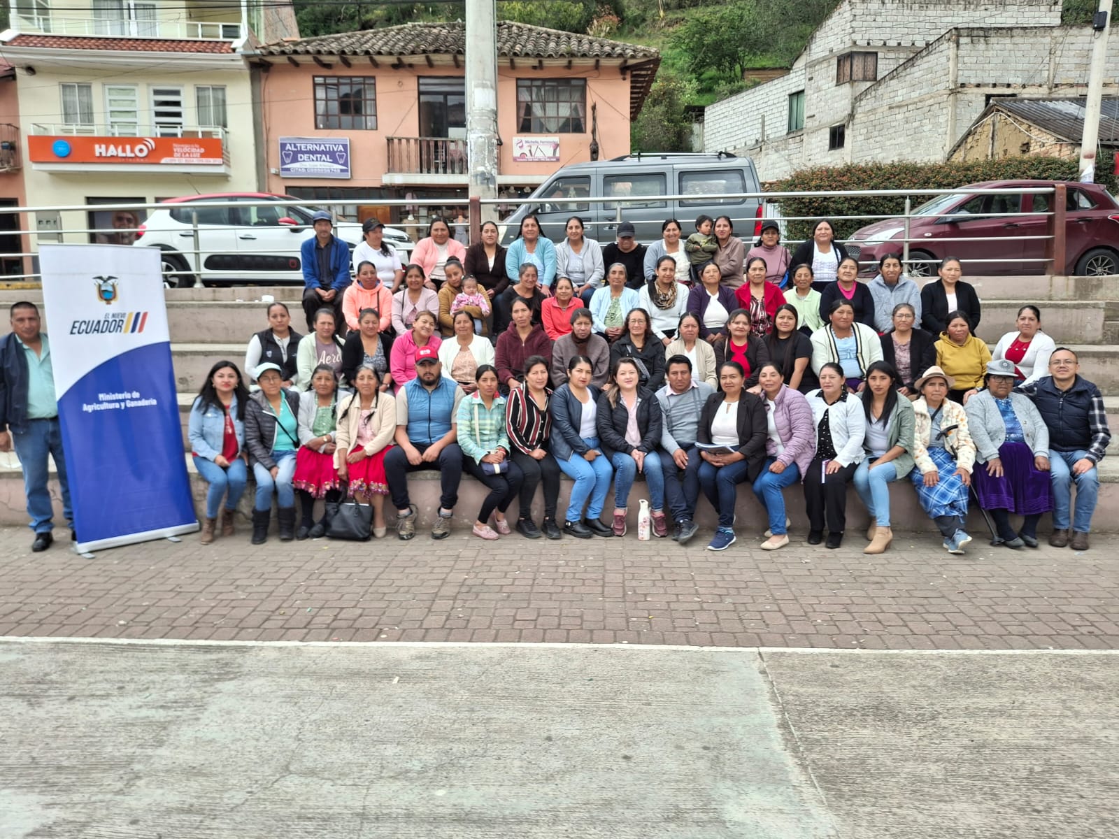 53-familias-productoras-de-cumbe-obtienen-reconocimiento-legal.ecuador221.com_.ec_ 53 familias productoras de Cumbe obtienen reconocimiento legal