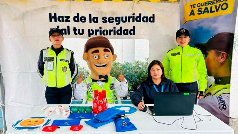 amt-instala-oficina-movil-para-consultas-en-quito.ecuador221.com_.ec_-1 AMT instala oficina móvil para consultas en Quito