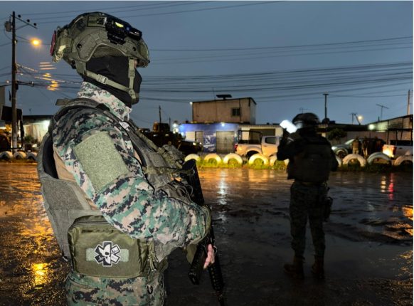 Militares allanan domicilios en cooperativa Elsa Bucaram en Durán