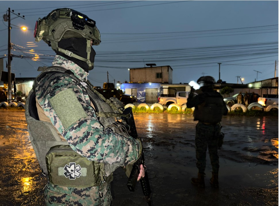 ecuador 221 militares-allanan-domicilios-en-cooperativa-elsa-bucaram-en-duran-ecuador221.com_.ec_ Militares allanan domicilios en cooperativa Elsa Bucaram en Durán