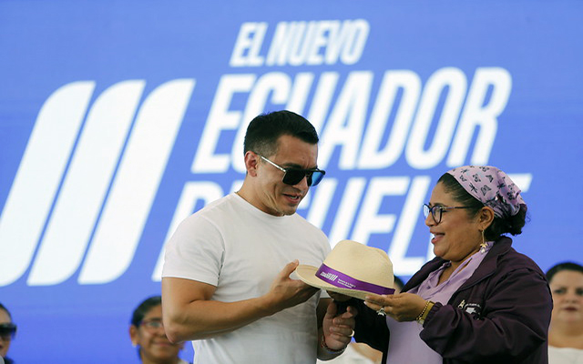 noboa-expide-reglamento-para-reparacion-integral-de-familiares-de-victimas-de-femicidio-ecuador221.com_.ec_ Noboa expide reglamento para reparación integral de familiares de víctimas de femicidio