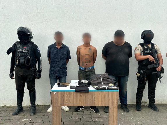 Policía rescata a pareja secuestrada en Samborondón