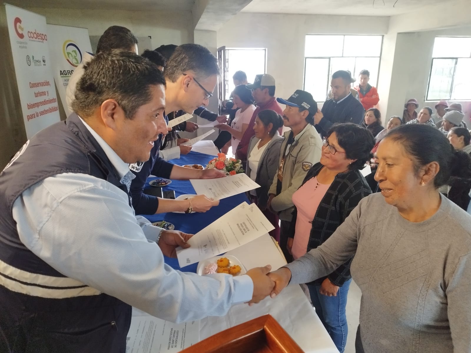 productores-de-poalo-certifican-predios-libres-de-enfermedades.ecuador221.com_.ec_ Productores de Poaló certifican predios libres de enfermedades