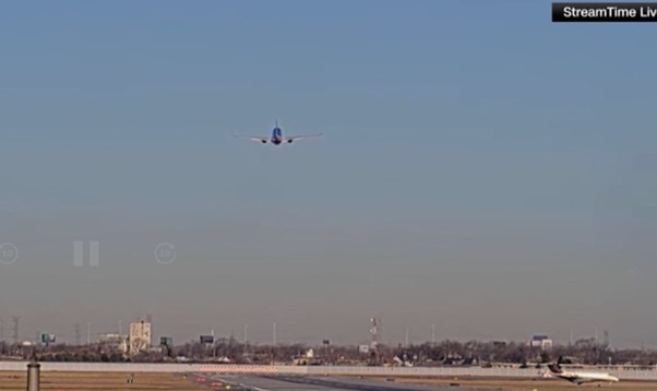 un-controlador-aereo-evito-que-un-piloto-de-southwest-airlines-despegara-por-error-desde-una-via-de-rodaje-en-orlando.ecuador221.com_.ec_ Un controlador aéreo evitó que un piloto de Southwest Airlines despegara por error desde una vía de rodaje en Orlando