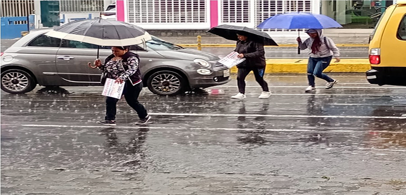 Fuertes-lluvias-en-Quito Fuertes lluvias con tormentas se registran en Quito