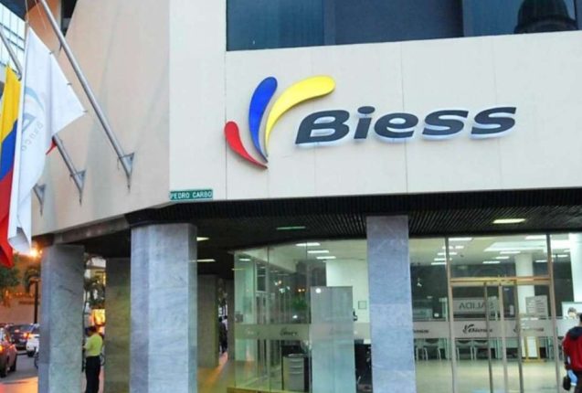 Biess invertirá USD 50 millones en bonos jubilados