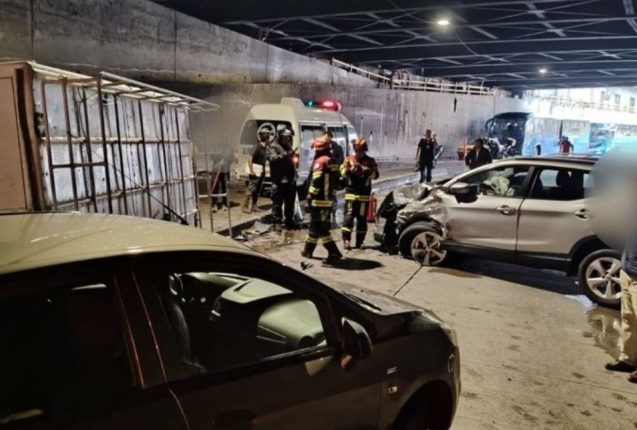 Cinco heridos tras accidente en túnel de San Diego
