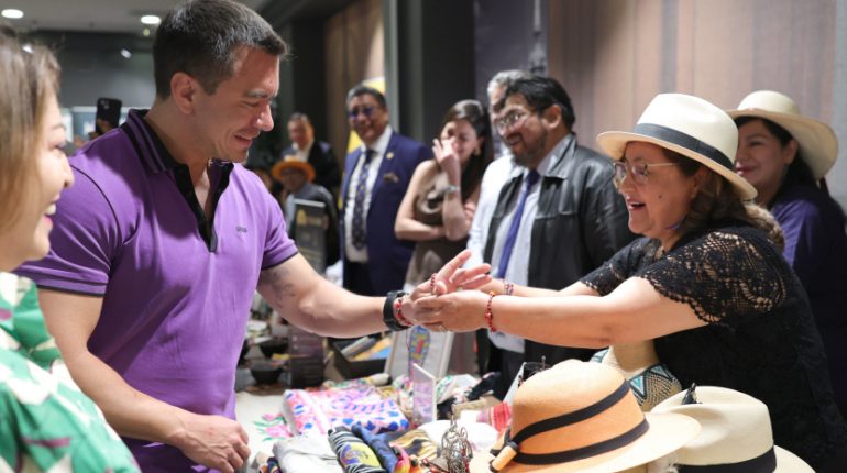Daniel Noboa dialoga con migrantes y promueve inversión ecuatoriana
