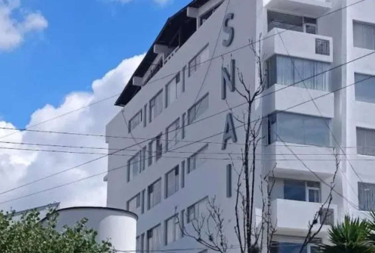 ecuador 221 delincuentes-atacan-con-disparos-la-sede-del-snai.ecuador221.com_.ec_ Delincuentes atacan con disparos la sede del SNAI