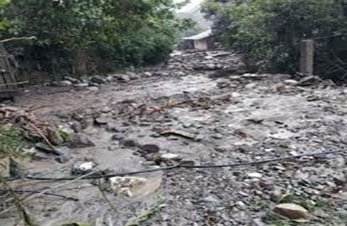 En Vilcabamba se desbordó una quebrada