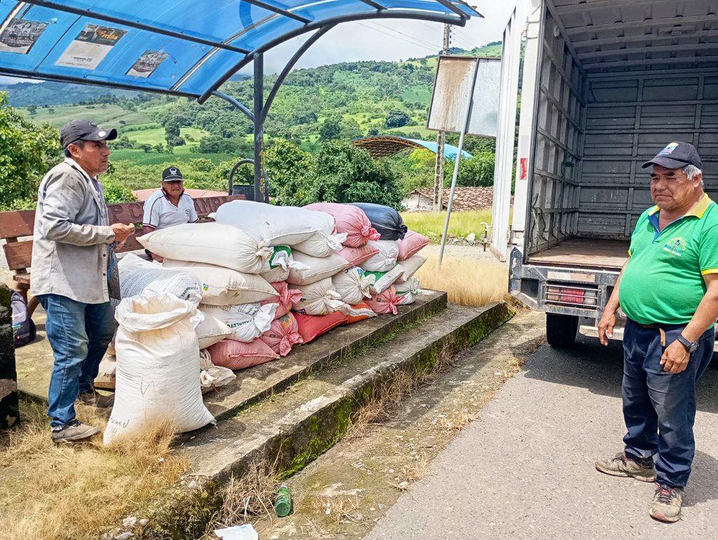 mag-fomenta-comercializacion-de-maiz-criollo-en-loja.ecuador221.com_.ec_ MAG fomenta comercialización de maíz criollo en Loja