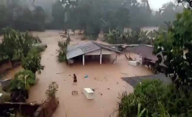 Marcabelí se inundó por desbordamiento de quebrada y río