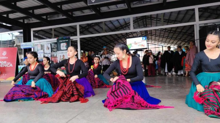 Mercado 12 de Abril celebra 40 años de historia y tradición en Cuenca