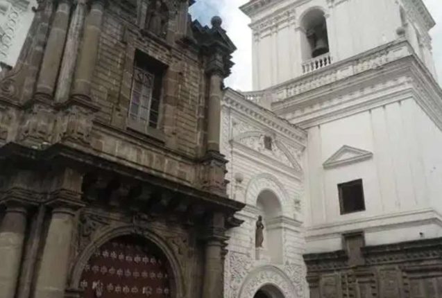 Quito: Roban reliquias históricas de iglesia San Agustín