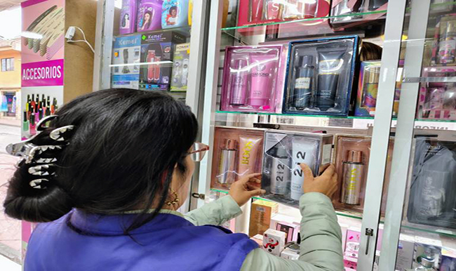 Arcsa decomisó 5.000 cosméticos sin permisos sanitarios en Cuenca
