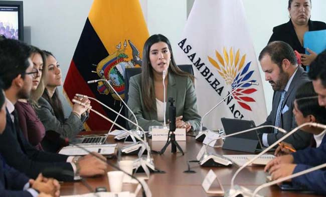 cal-califico-a-tramite-proyecto-de-ley-para-mejorar-sistema-de-contratacion-publica-ecuador221.com_.ec_ CAL calificó a trámite proyecto de ley para mejorar sistema de contratación pública