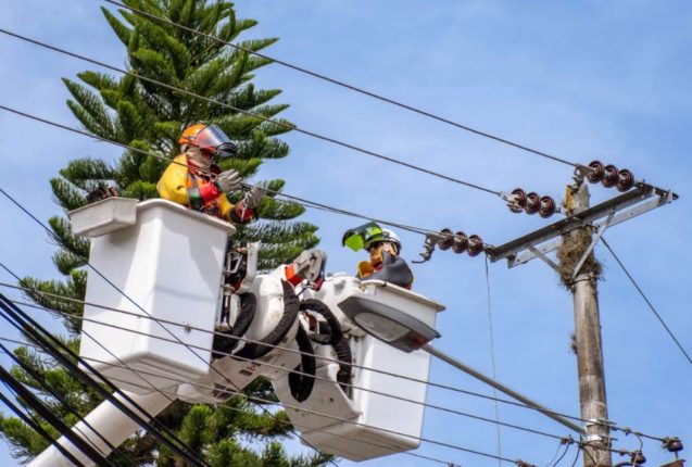 Cumbayá moderniza red eléctrica y beneficia 1.400 familias